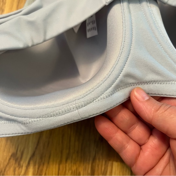 Chantelle Light Gray High Impact bra. - Picture 8 of 13